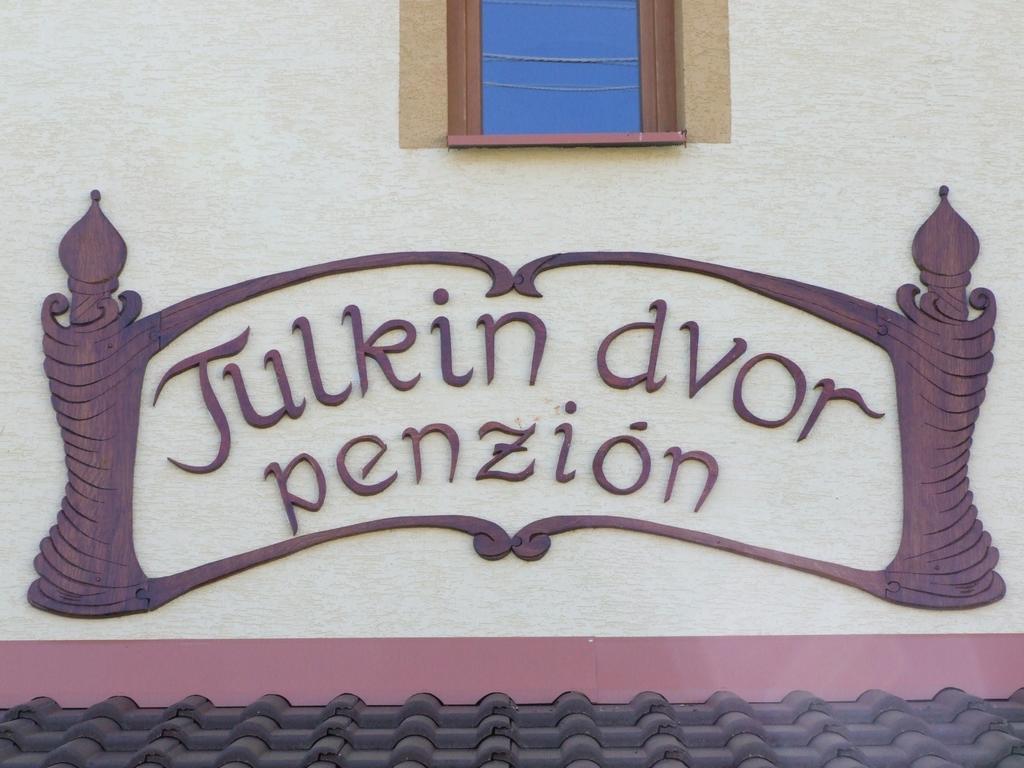 Penzion Julkin Dvor Krupina Esterno foto
